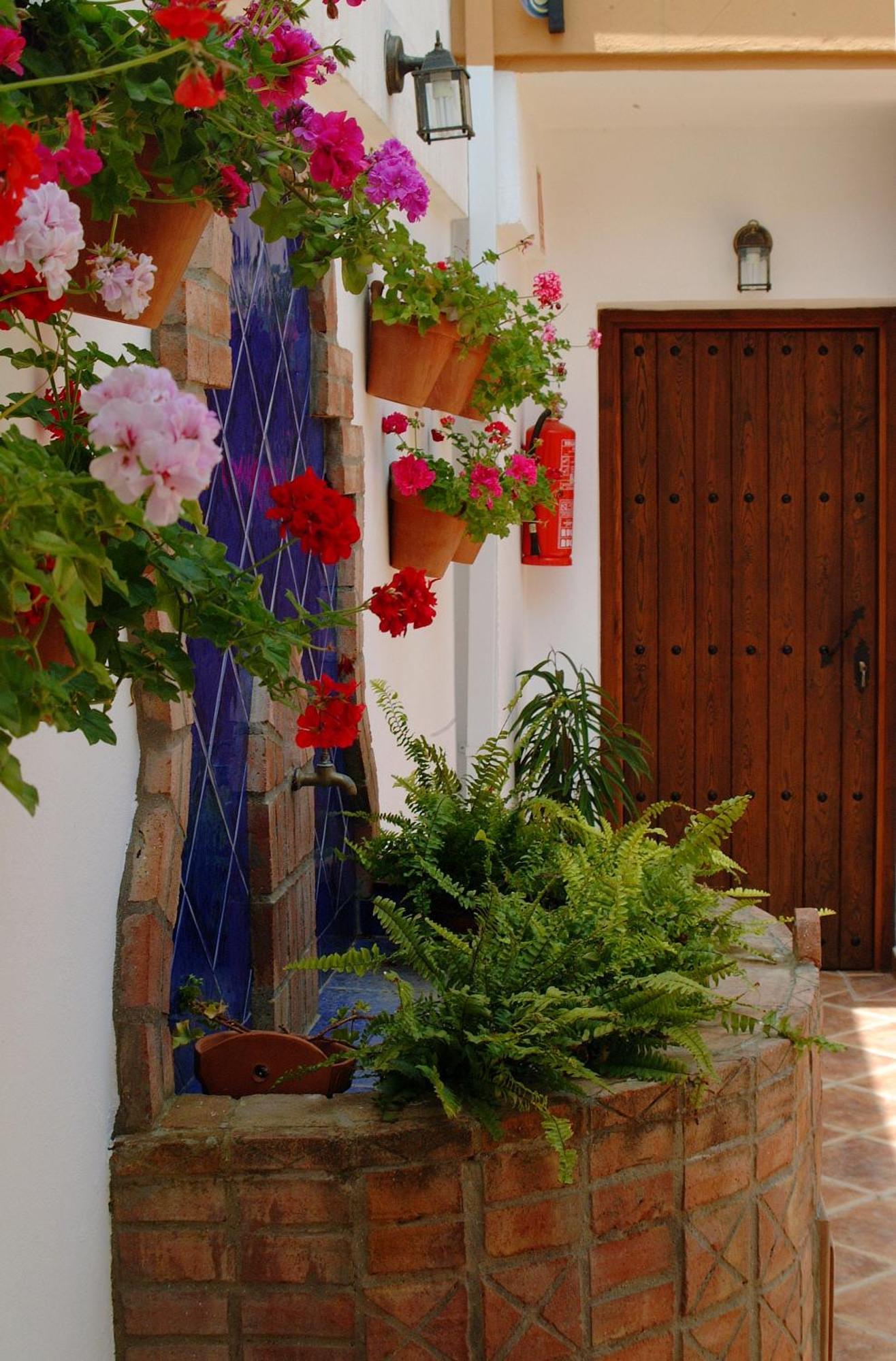 Hotel Posada Casas Viejas Беналуп Касас Виехас Екстериор снимка