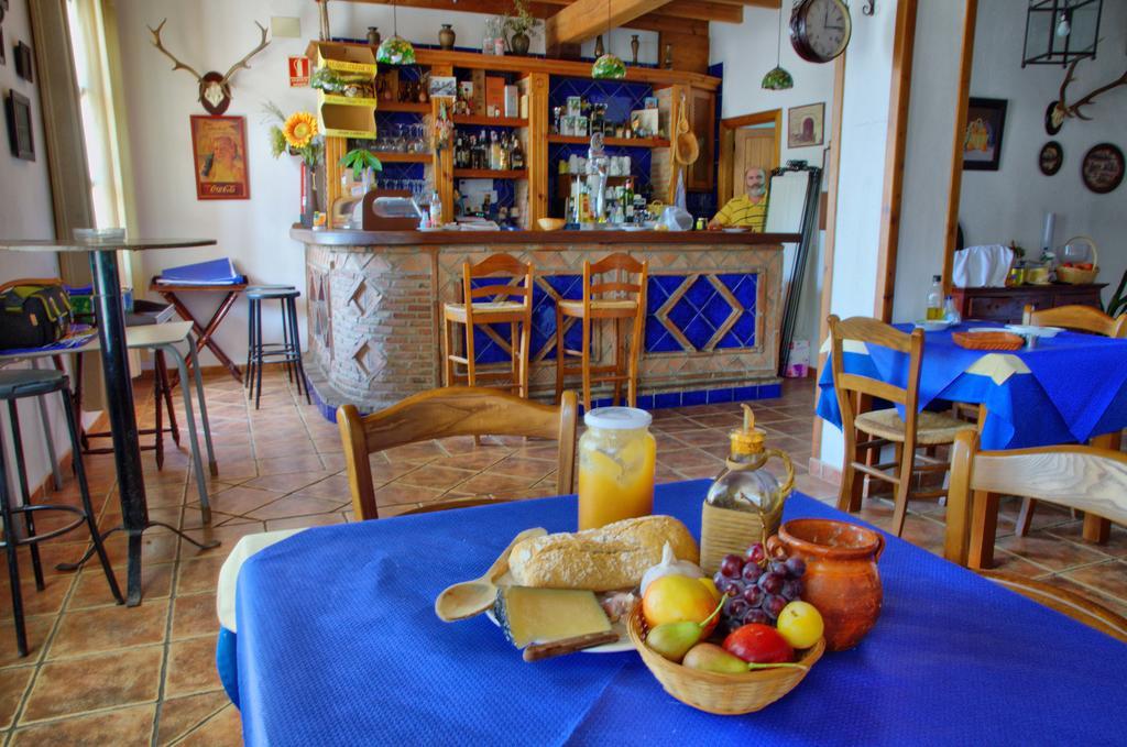 Hotel Posada Casas Viejas Беналуп Касас Виехас Екстериор снимка